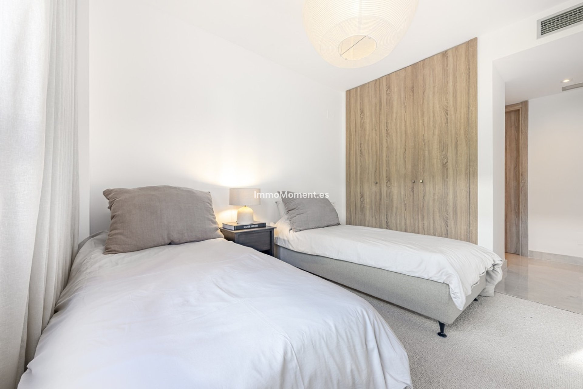 Resale - Apartment - Benahavís - Benahavís Centro