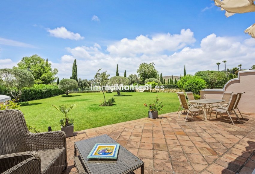Resale - Apartment - Benahavís - Benahavís Centro