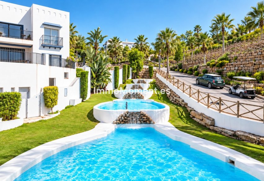 Resale - Apartment - Benahavís - Benahavís Centro