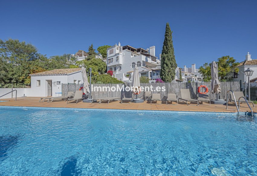 Resale - Apartment - Benahavís - Benahavís Centro