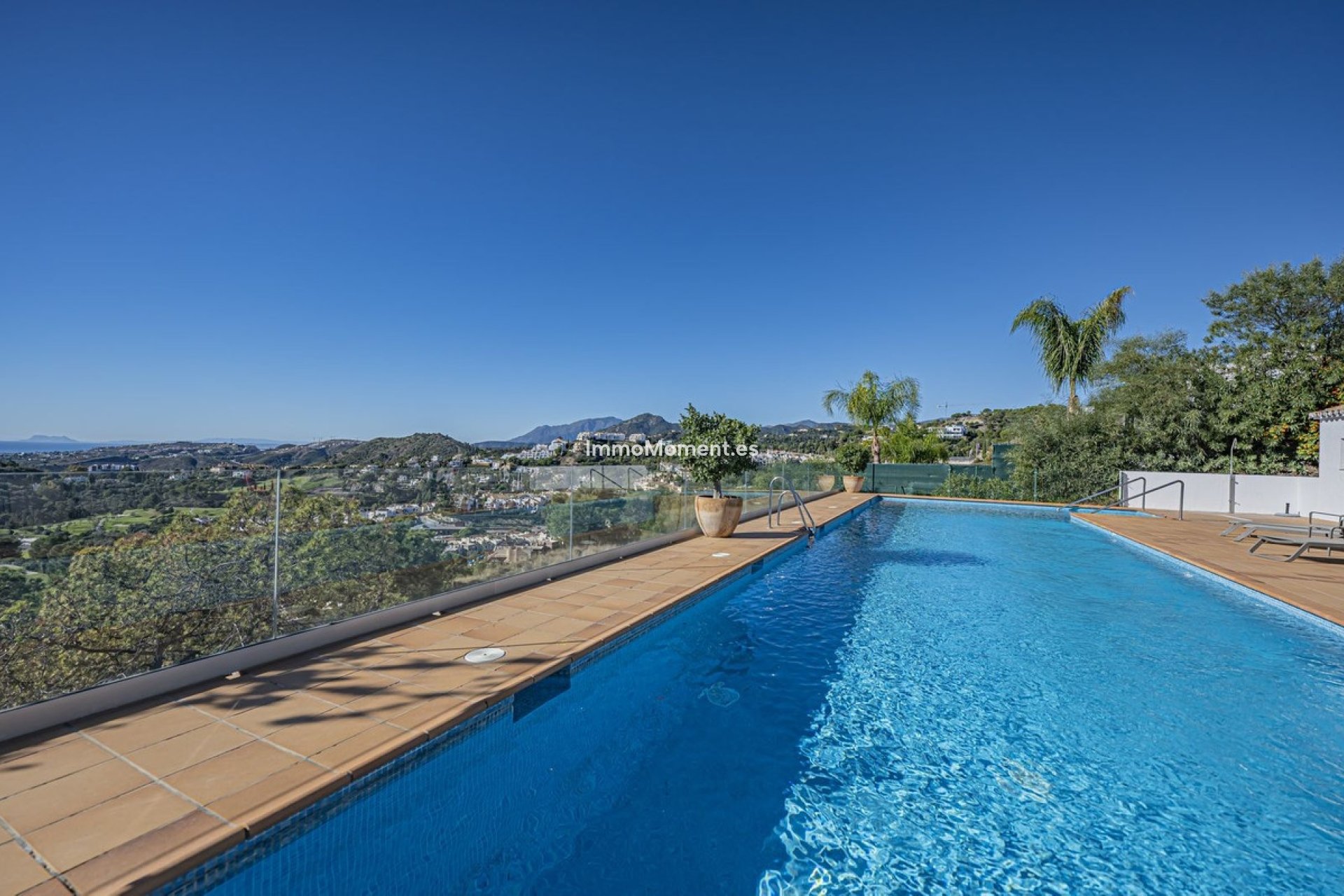 Resale - Apartment - Benahavís - Benahavís Centro