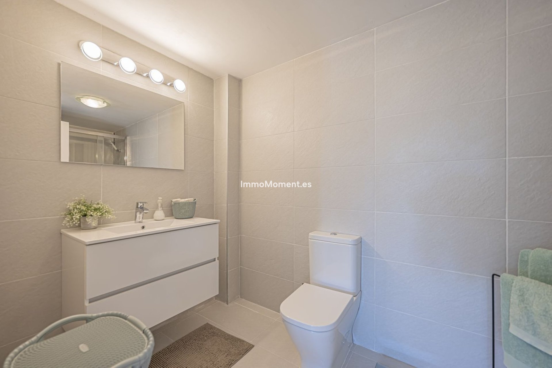 Resale - Apartment - Benahavís - Benahavís Centro