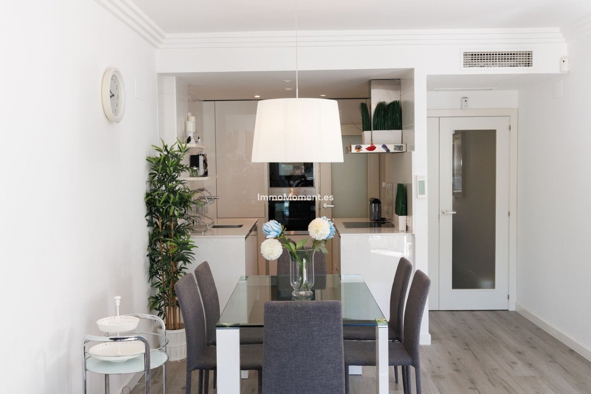 Resale - Apartment - Benahavís - Benahavís Centro