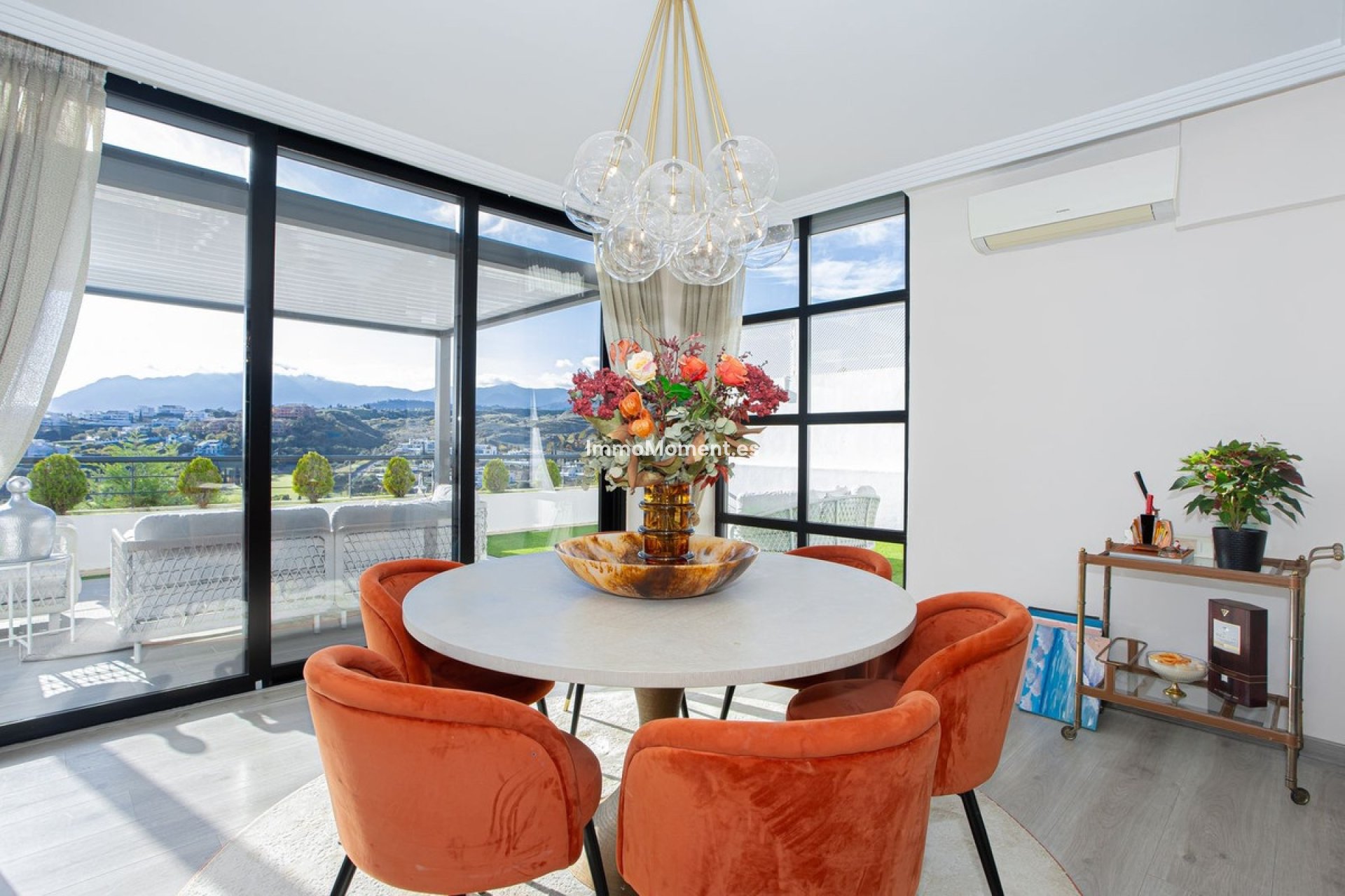 Resale - Apartment - Benahavís - Benahavís Centro