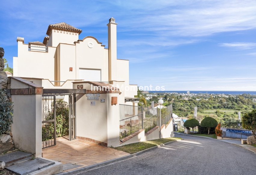 Resale - Apartment - Benahavís - Benahavís Centro