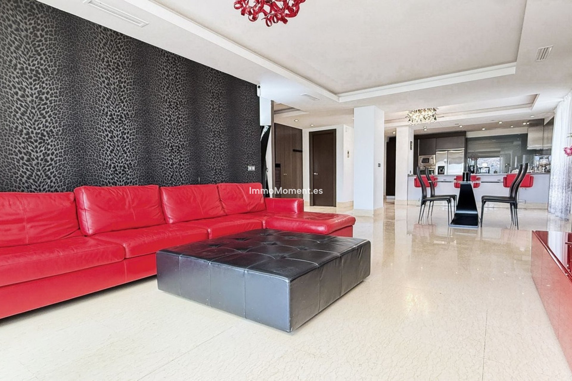 Resale - Apartment - Benahavís - Benahavís Centro