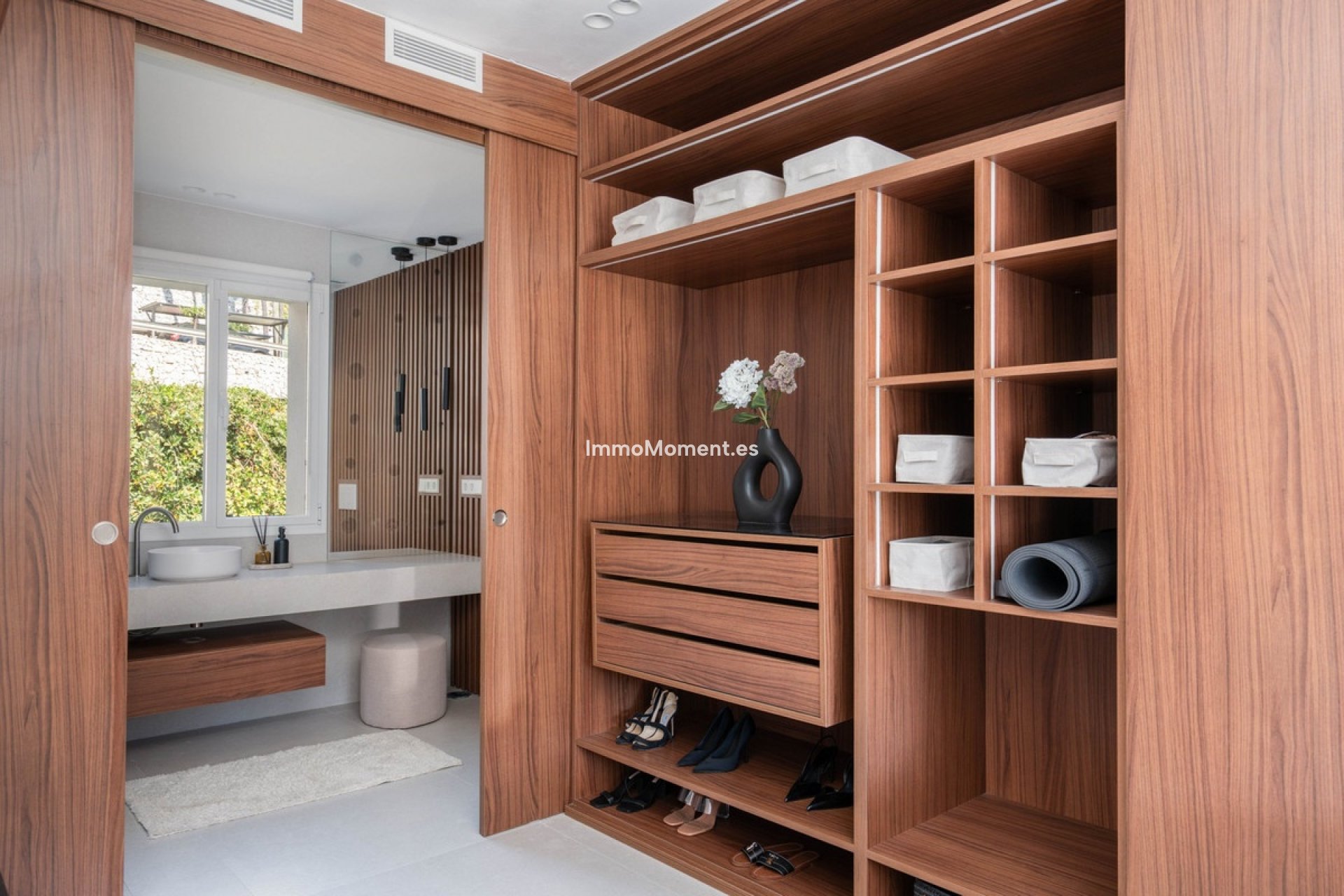 Resale - Apartment - Benahavís - Benahavís Centro