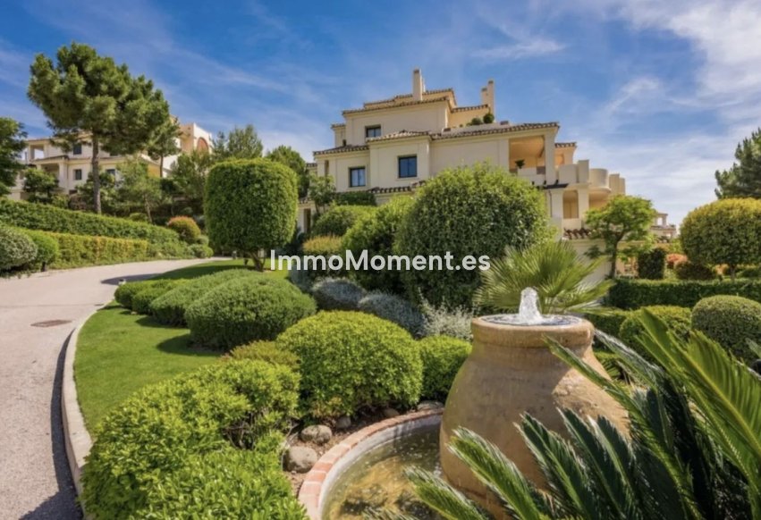 Resale - Apartment - Benahavís - Benahavís Centro