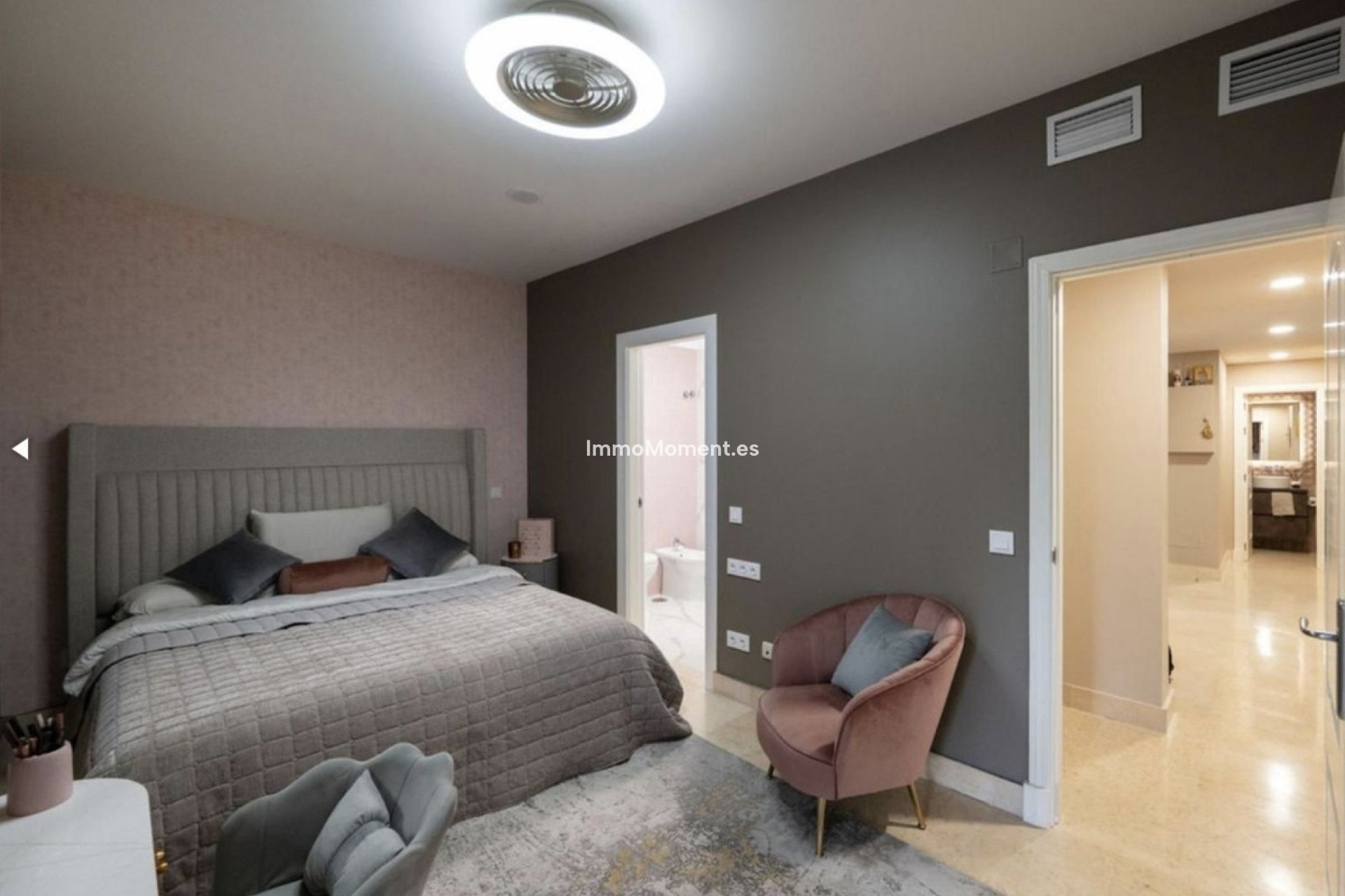 Resale - Apartment - Benahavís - Benahavís Centro