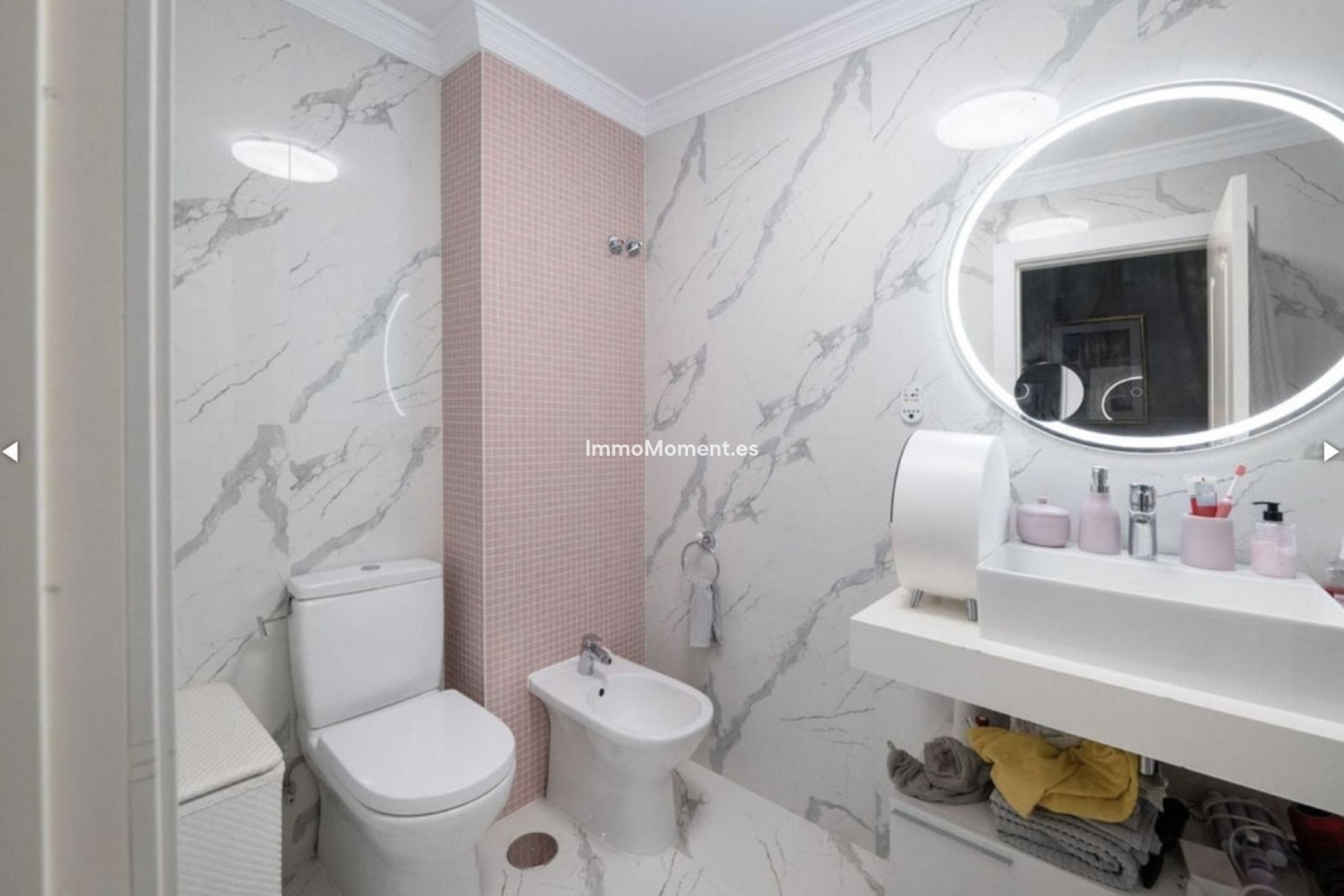 Resale - Apartment - Benahavís - Benahavís Centro