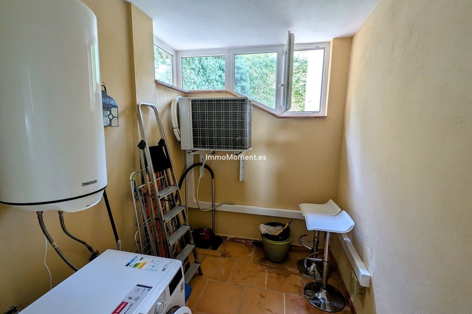 Resale - Apartment - Benahavís - Benahavís Centro