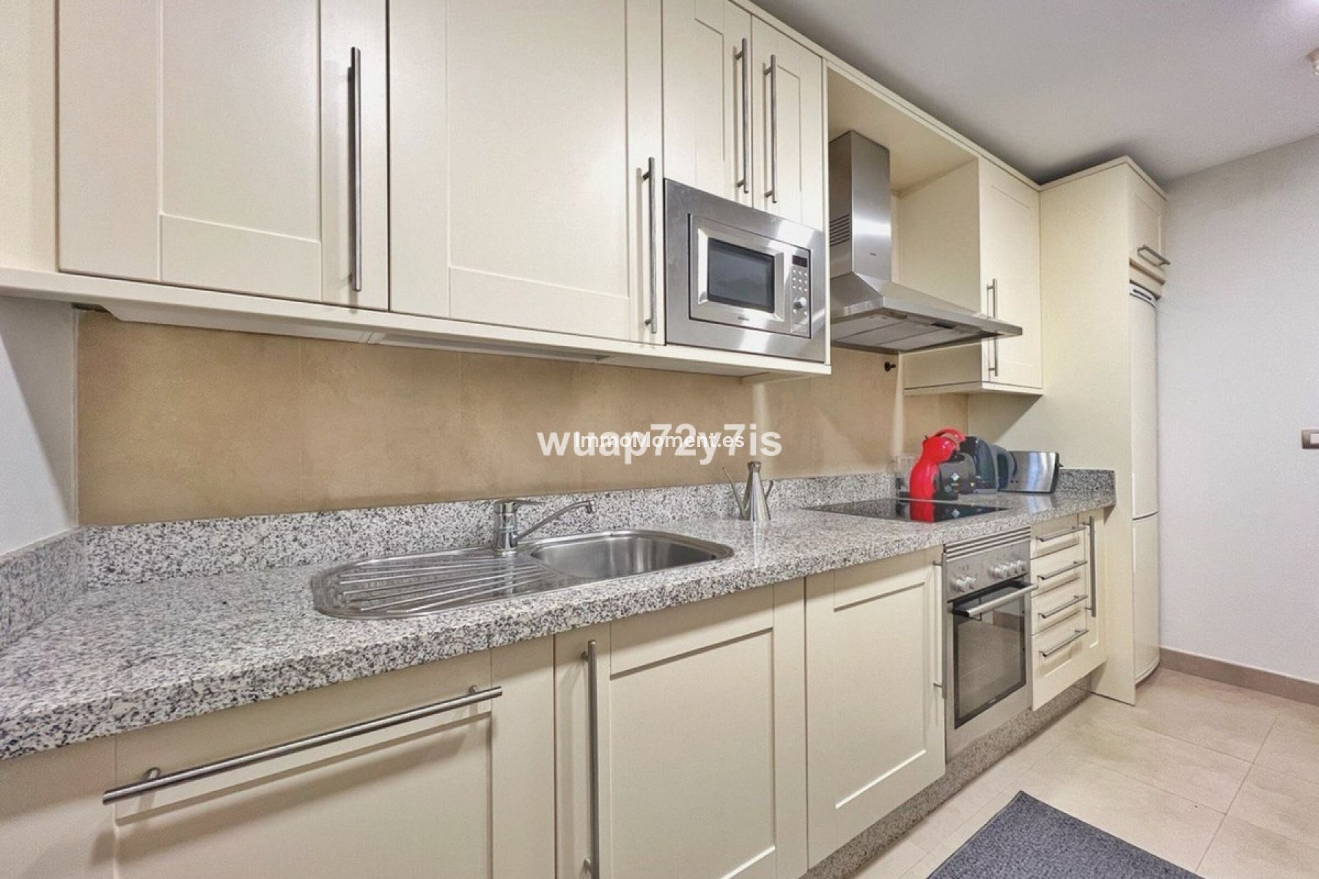 Resale - Apartment - Benahavís - Benahavís Centro