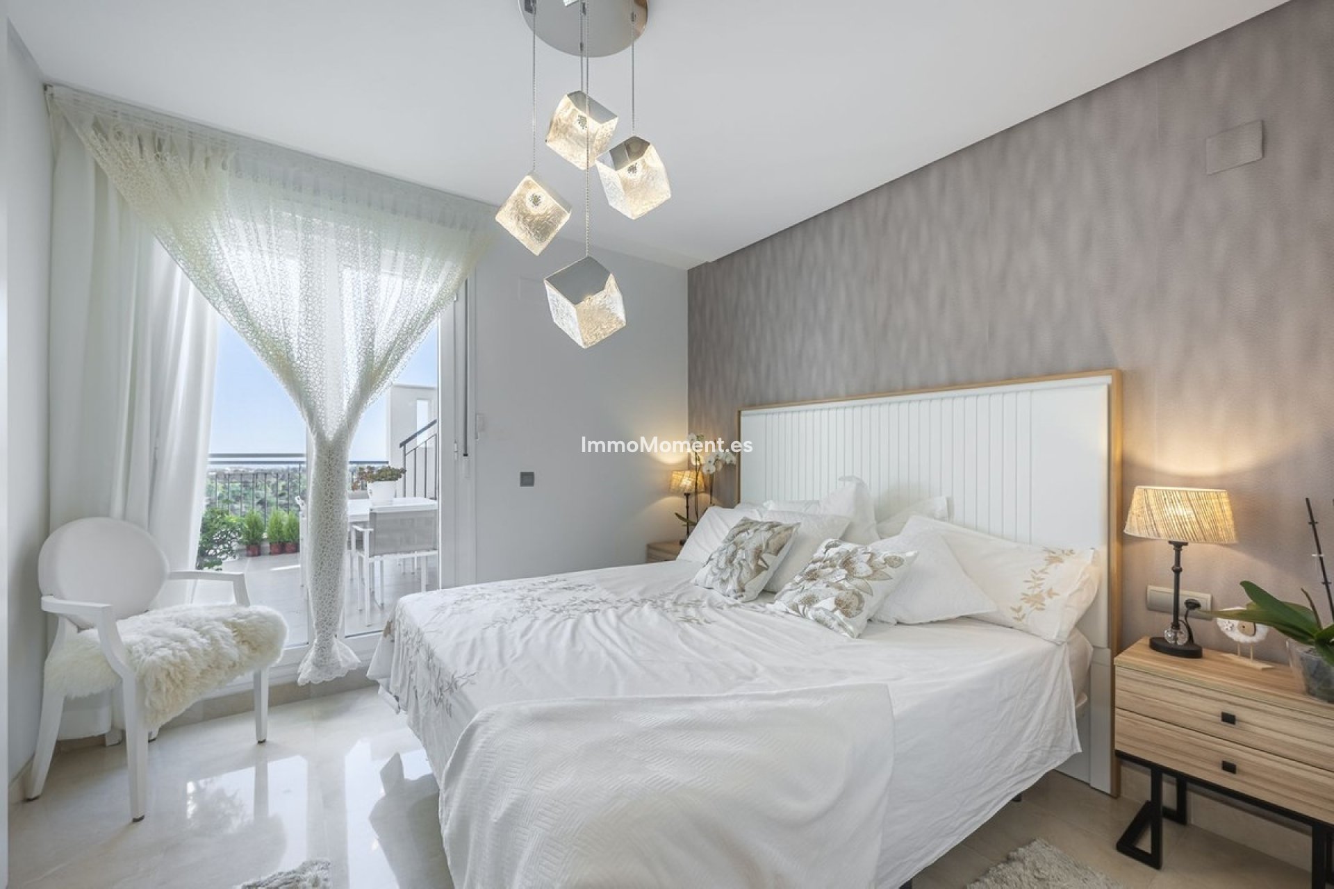 Resale - Apartment - Benahavís - Benahavís Centro