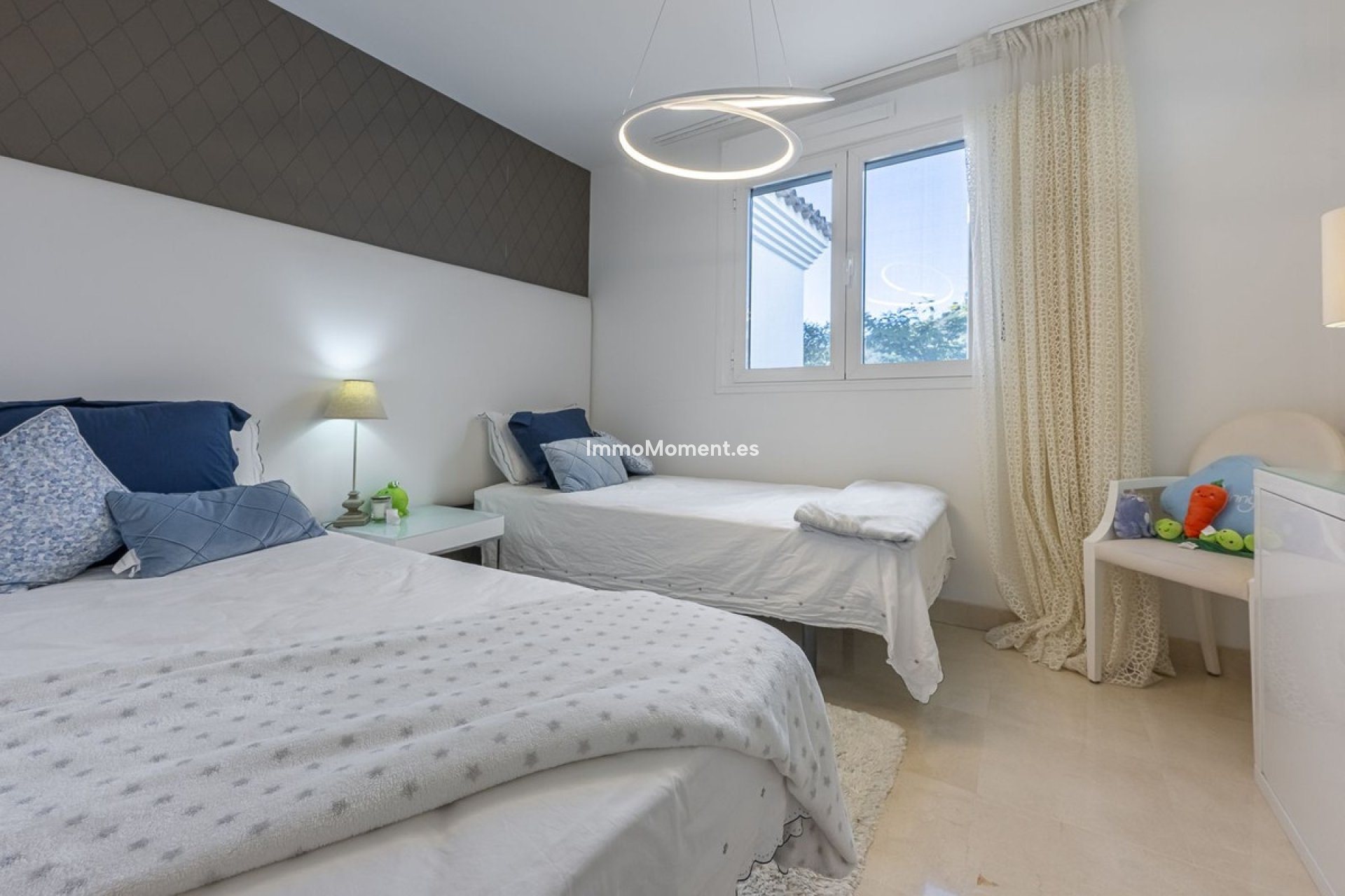 Resale - Apartment - Benahavís - Benahavís Centro