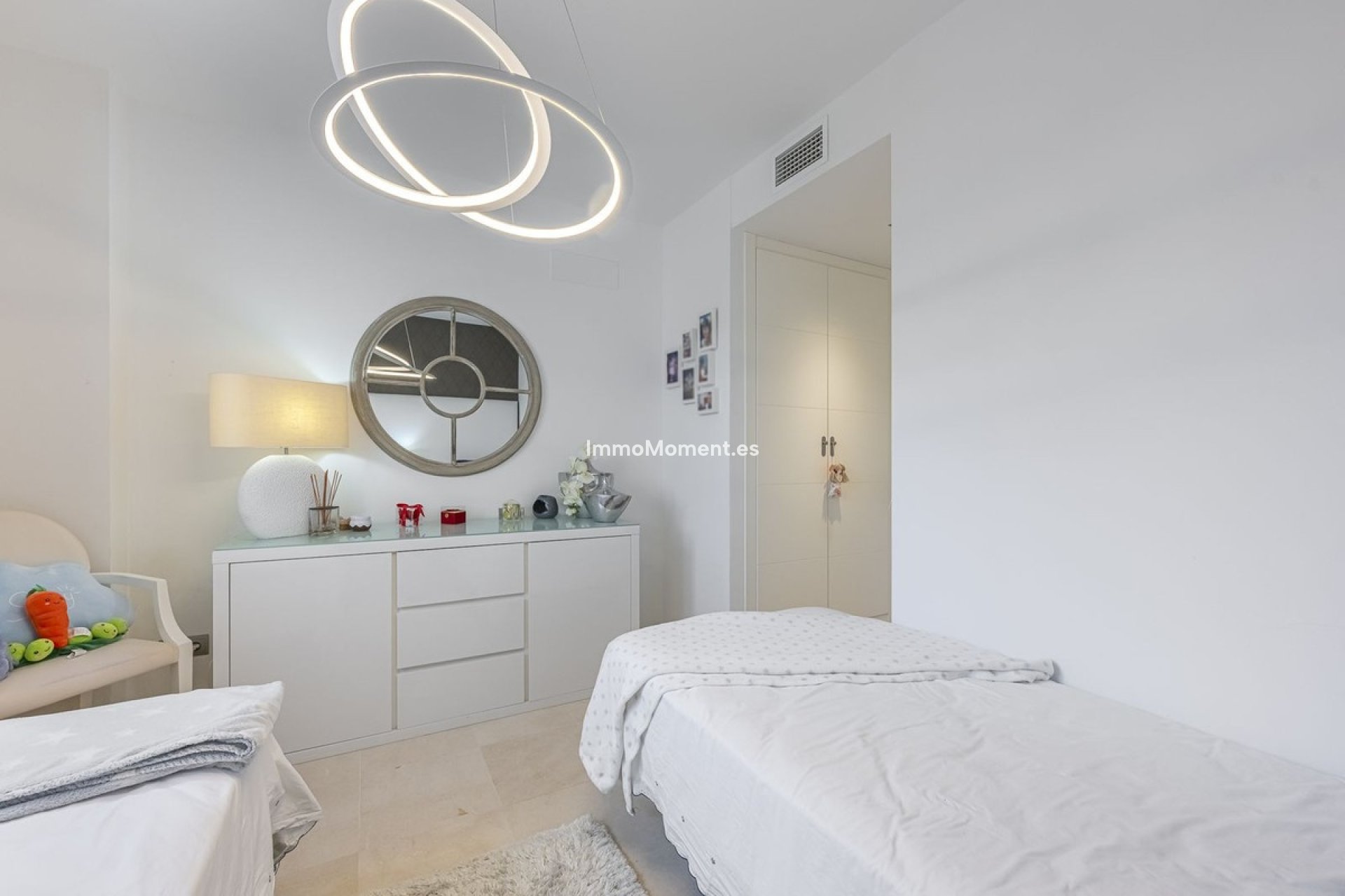 Resale - Apartment - Benahavís - Benahavís Centro