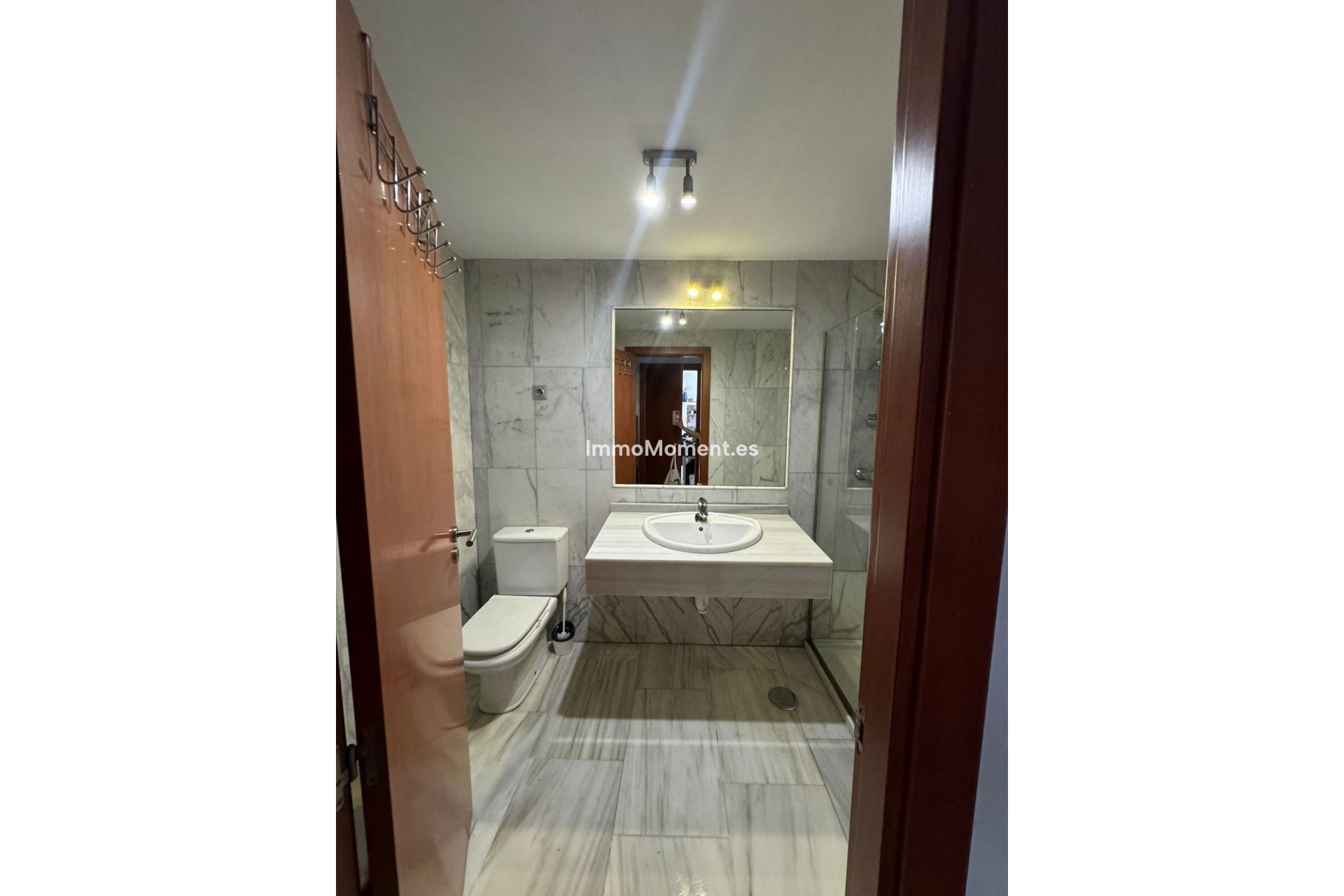 Resale - Apartment - Benahavís - Benahavís Centro