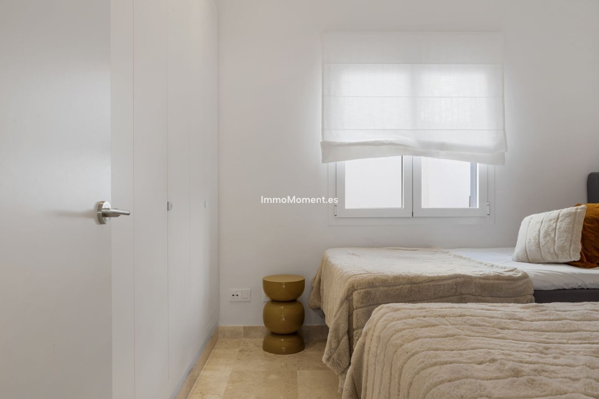 Resale - Apartment - Benahavís - Benahavís Centro