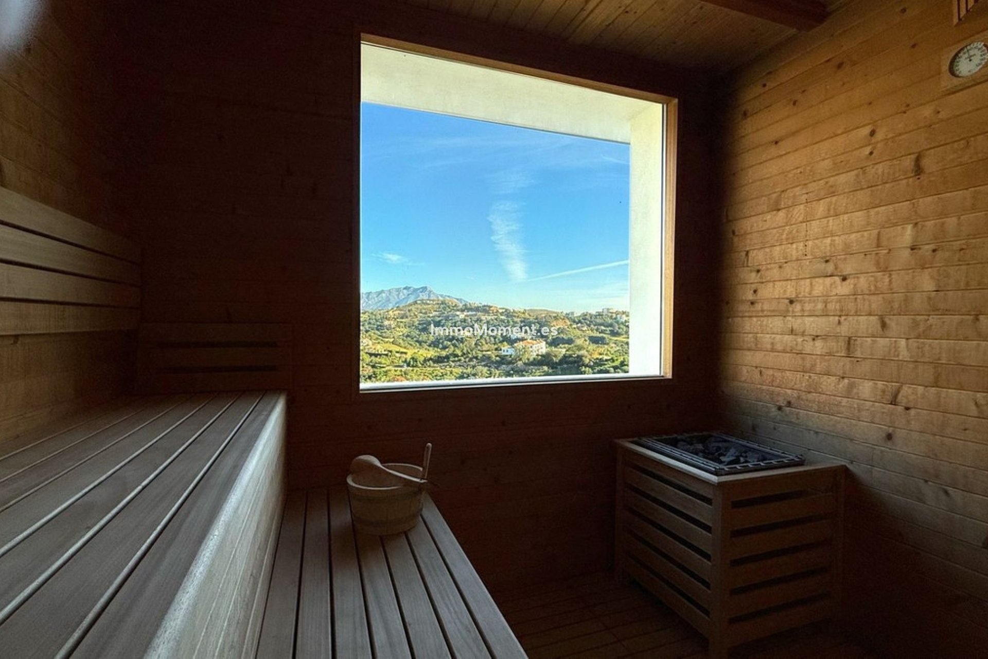 Resale - Apartment - Benahavís - Benahavís Centro