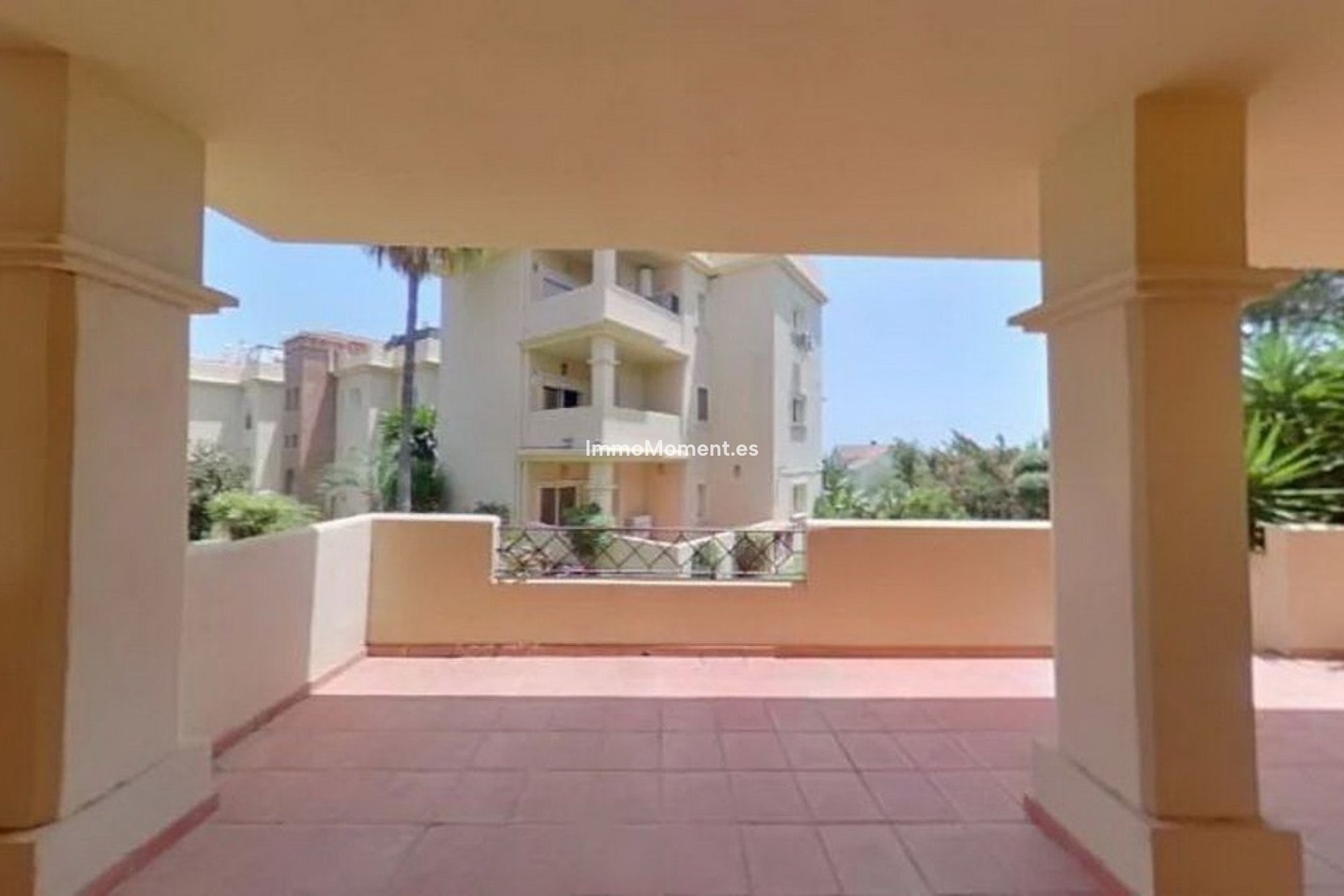Resale - Apartment - Benahavís - Benahavís Centro