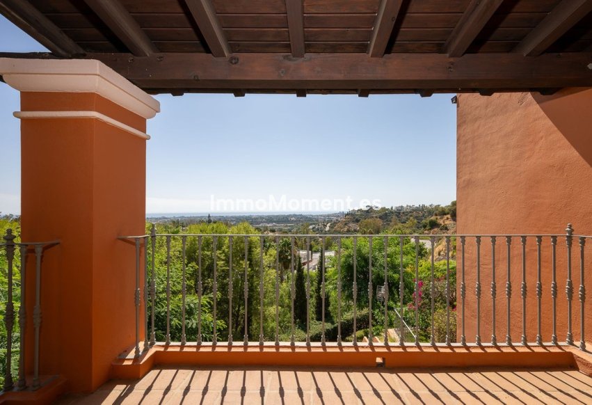 Resale - Apartment - Benahavís - Benahavís Centro