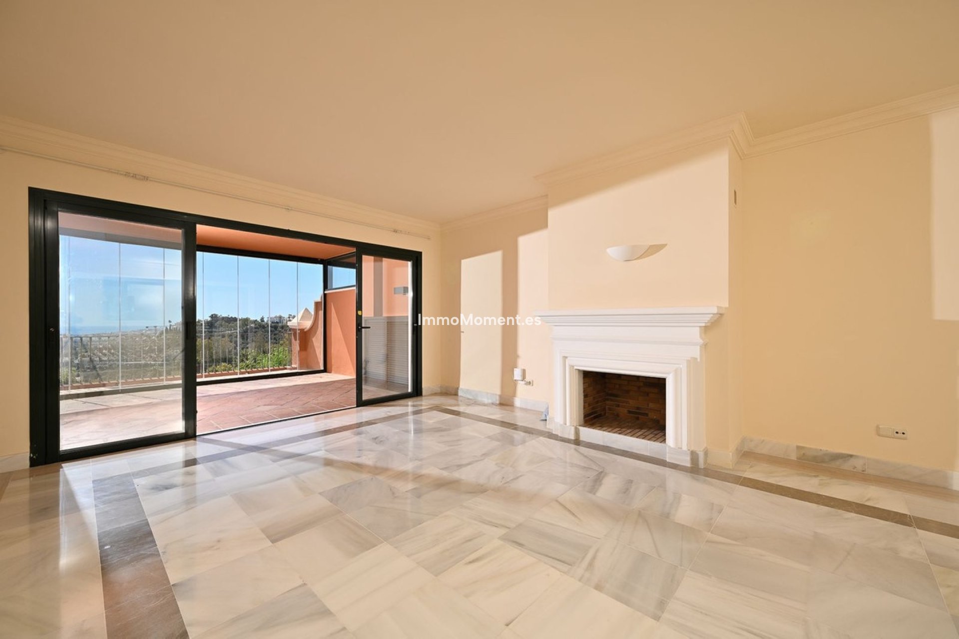 Resale - Apartment - Benahavís - Benahavís Centro