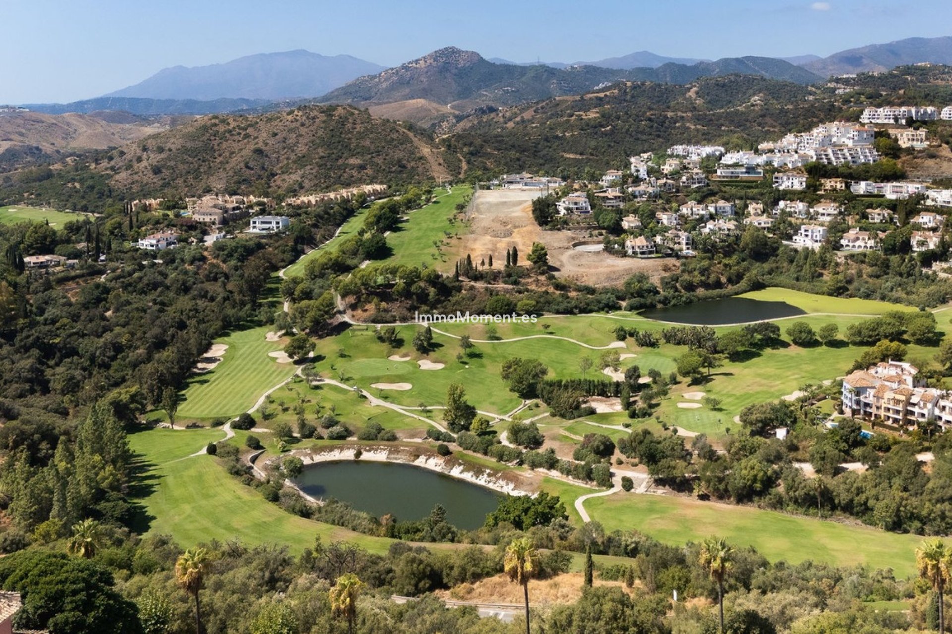 Resale - Apartment - Benahavís - Benahavís Centro