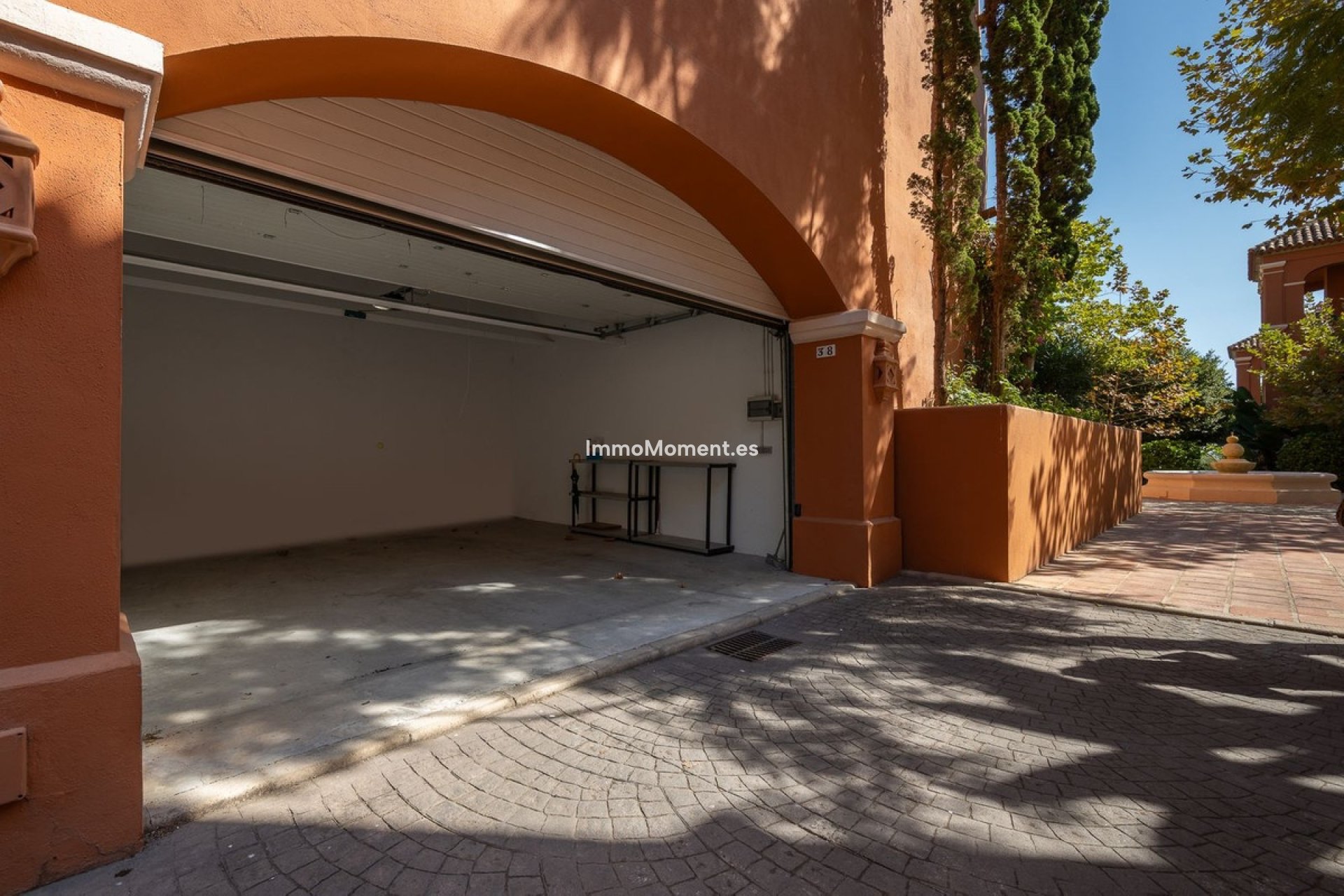 Resale - Apartment - Benahavís - Benahavís Centro