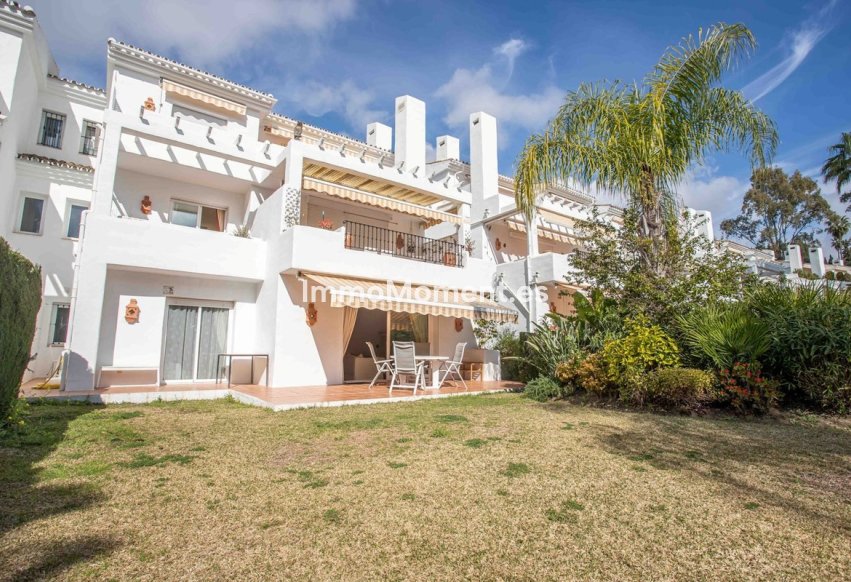 Resale - Apartment - Benahavís - Benahavís Centro