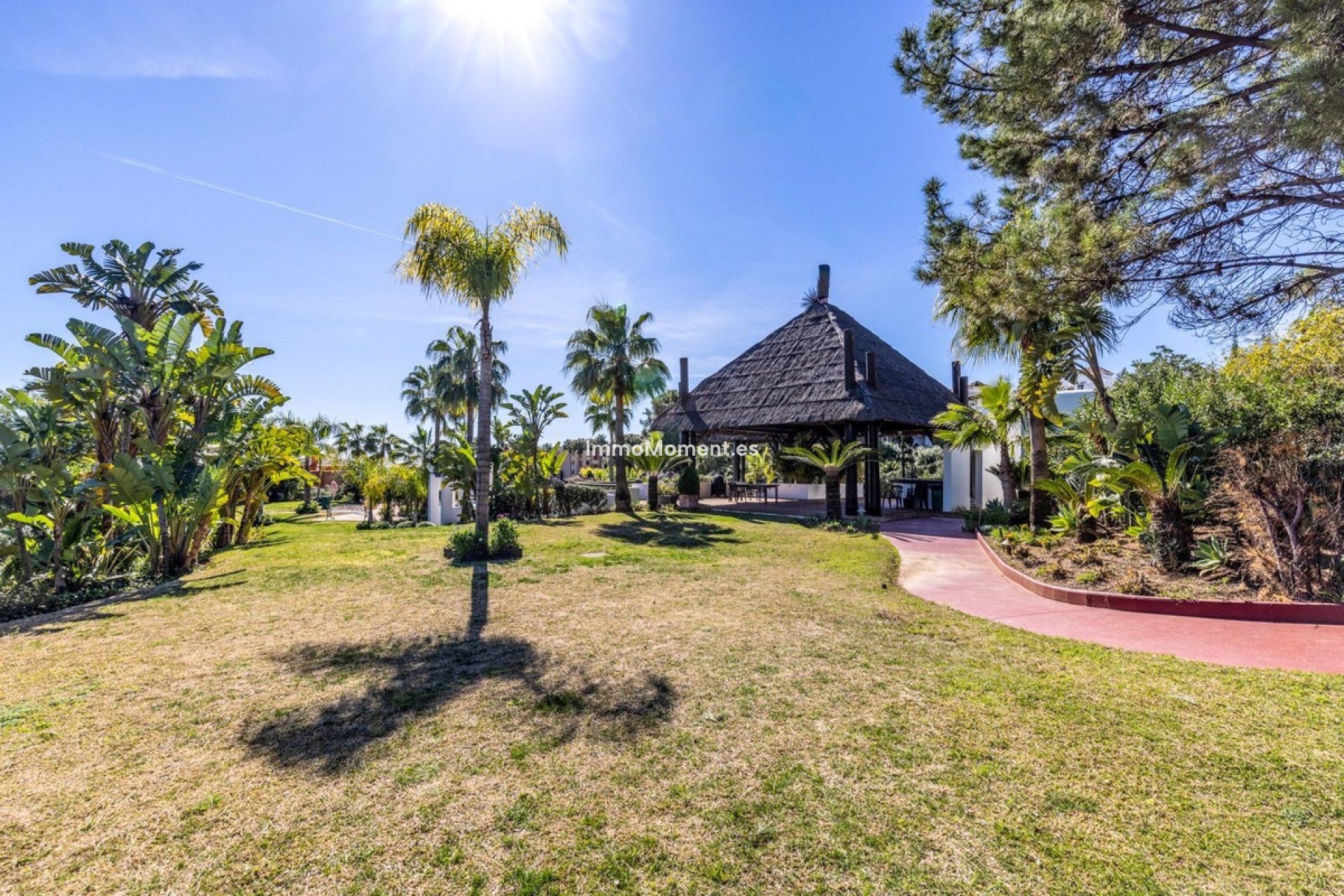 Resale - Apartment - Benahavís - Benahavís Centro