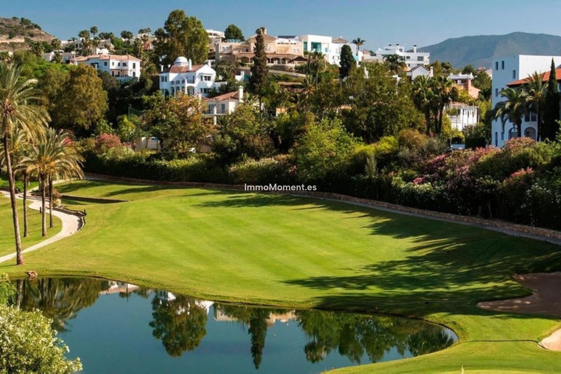 Resale - Apartment - Benahavís - Benahavís Centro