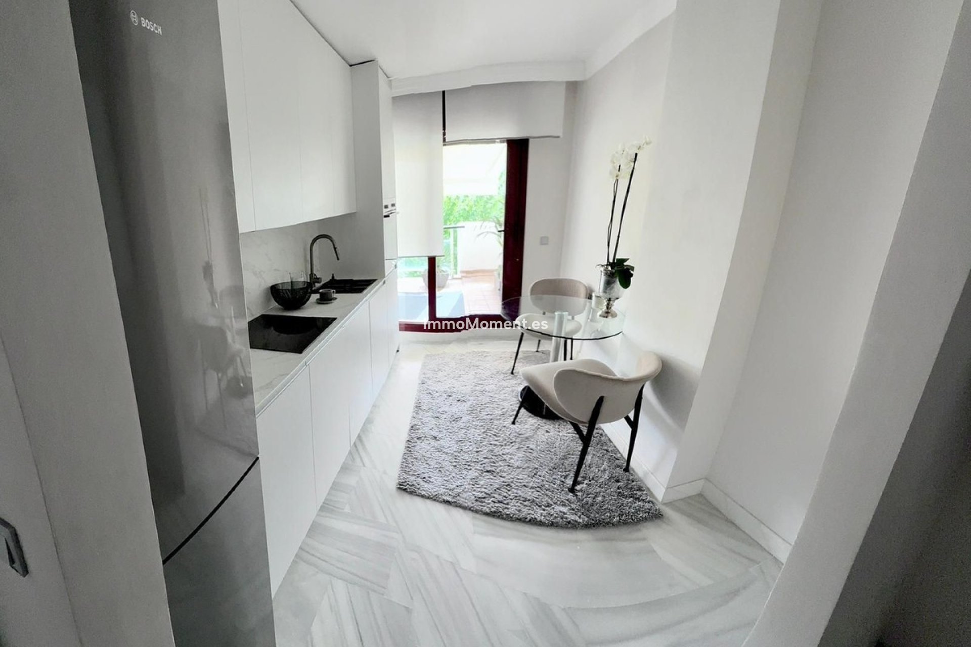 Resale - Apartment - Benahavís - Benahavís Centro