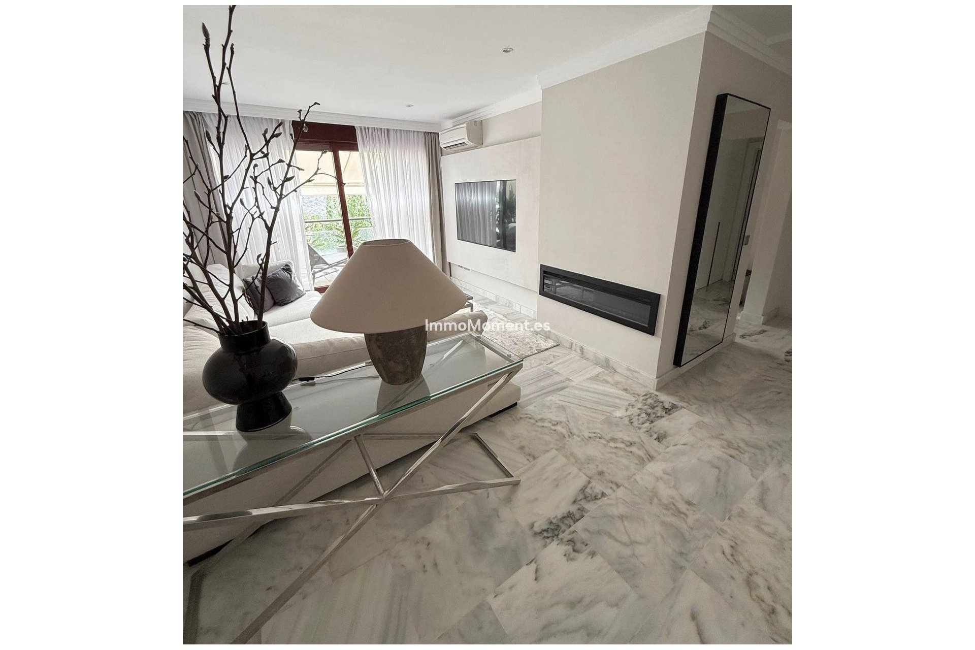 Resale - Apartment - Benahavís - Benahavís Centro