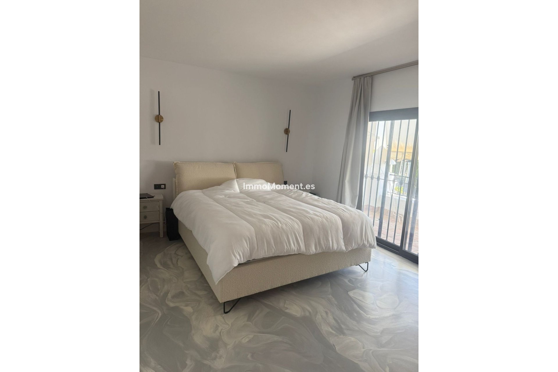 Resale - Apartment - Benahavís - Benahavís Centro