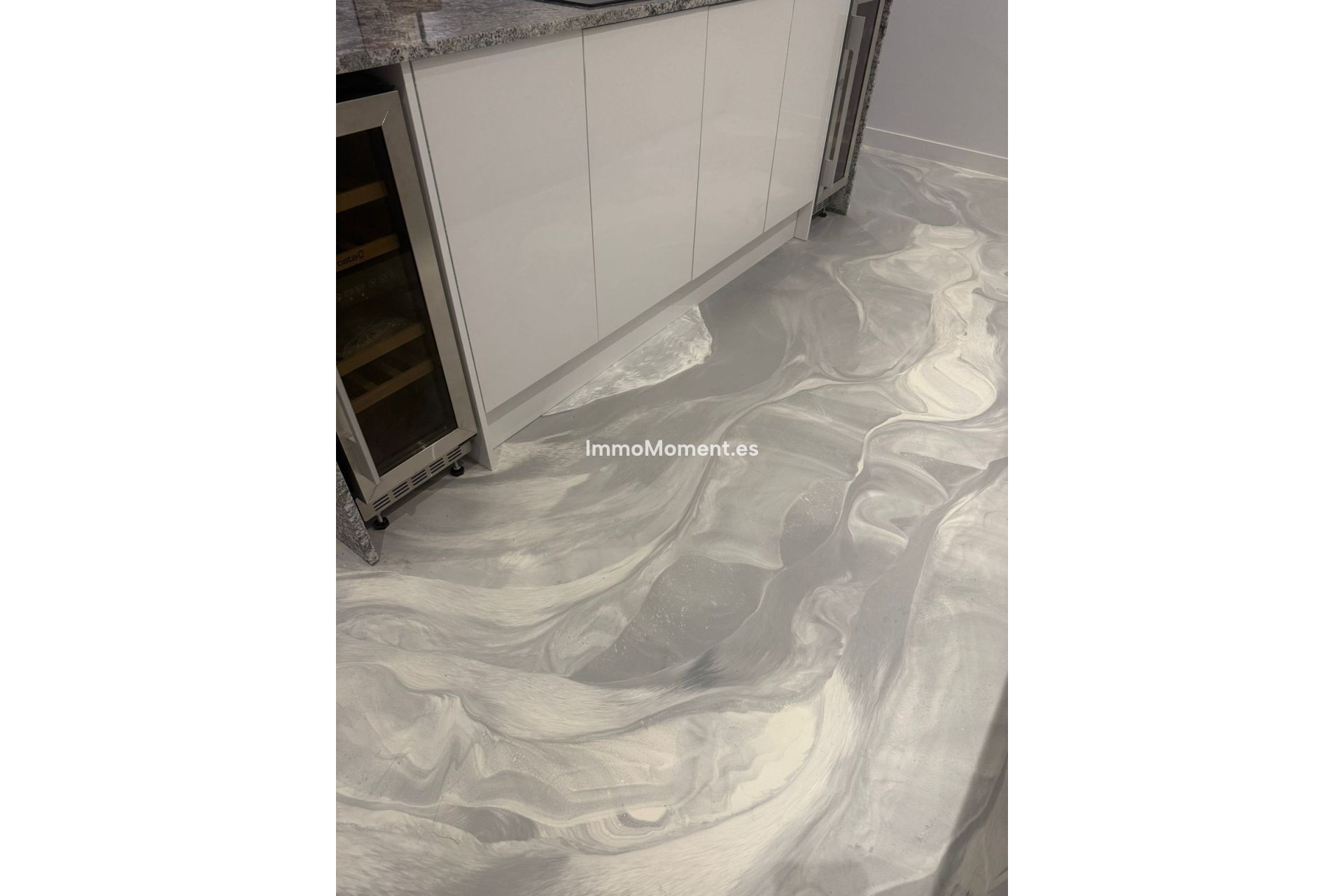 Resale - Apartment - Benahavís - Benahavís Centro