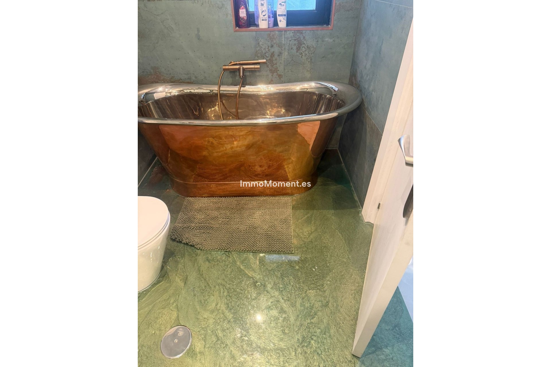 Resale - Apartment - Benahavís - Benahavís Centro