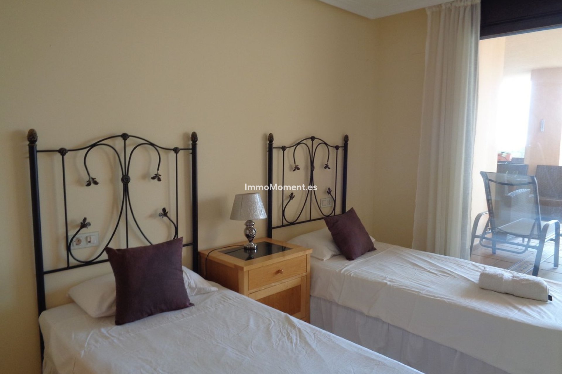 Resale - Apartment - Benahavís - Benahavís Centro