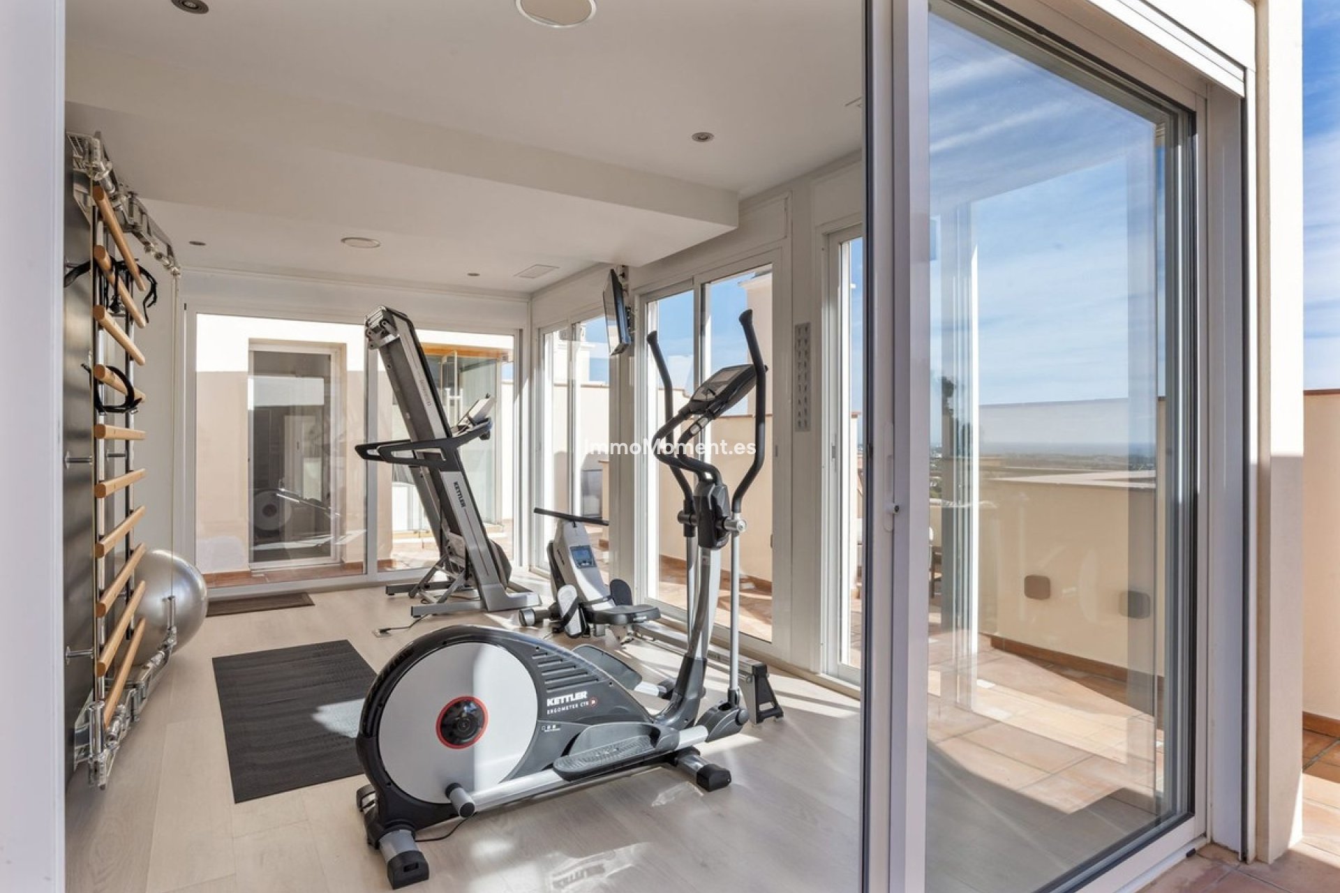 Resale - Apartment - Benahavís - Benahavís Centro