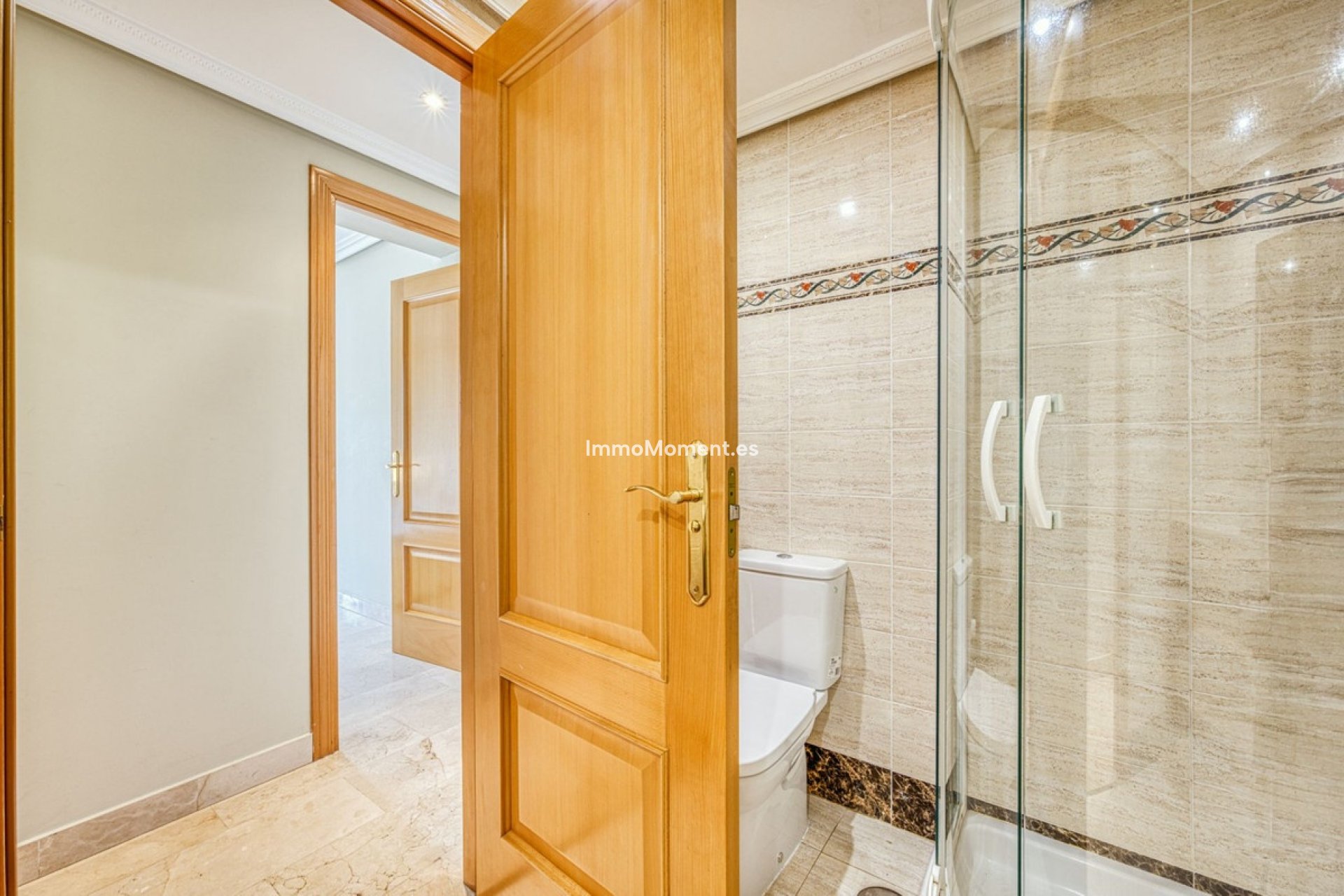 Resale - Apartment - Benahavís - Benahavís Centro