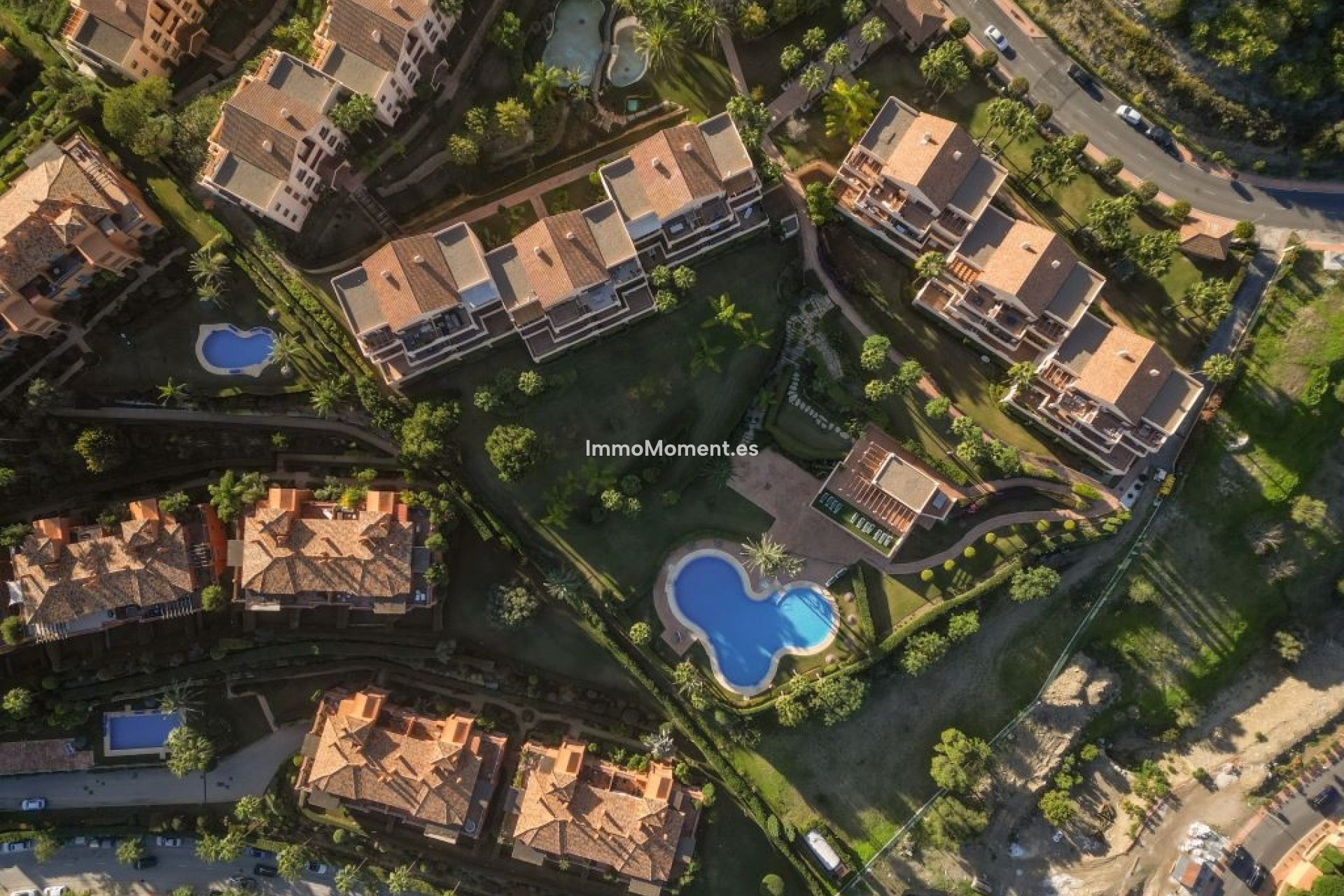 Resale - Apartment - Benahavís - Benahavís Centro