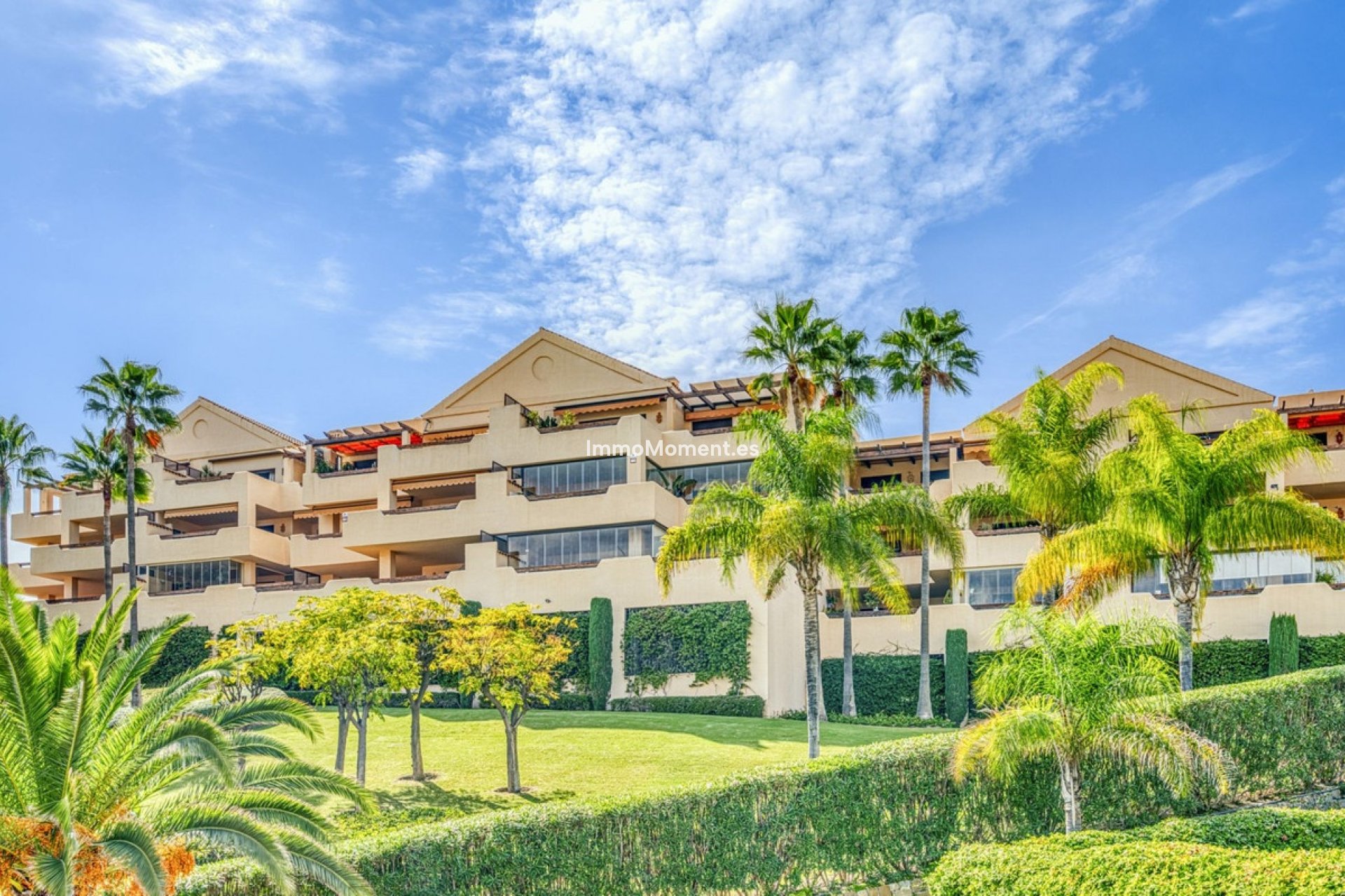 Resale - Apartment - Benahavís - Benahavís Centro