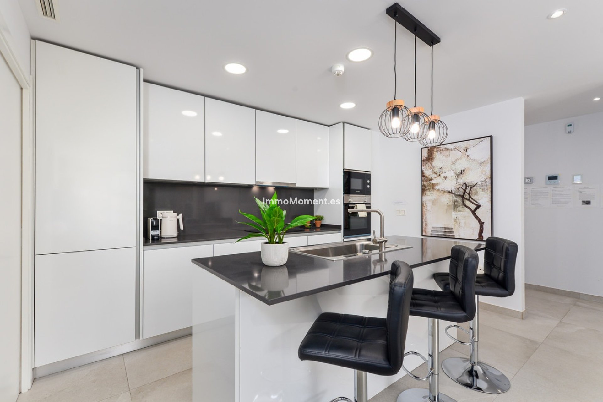 Resale - Apartment - Benahavís - Benahavís Centro