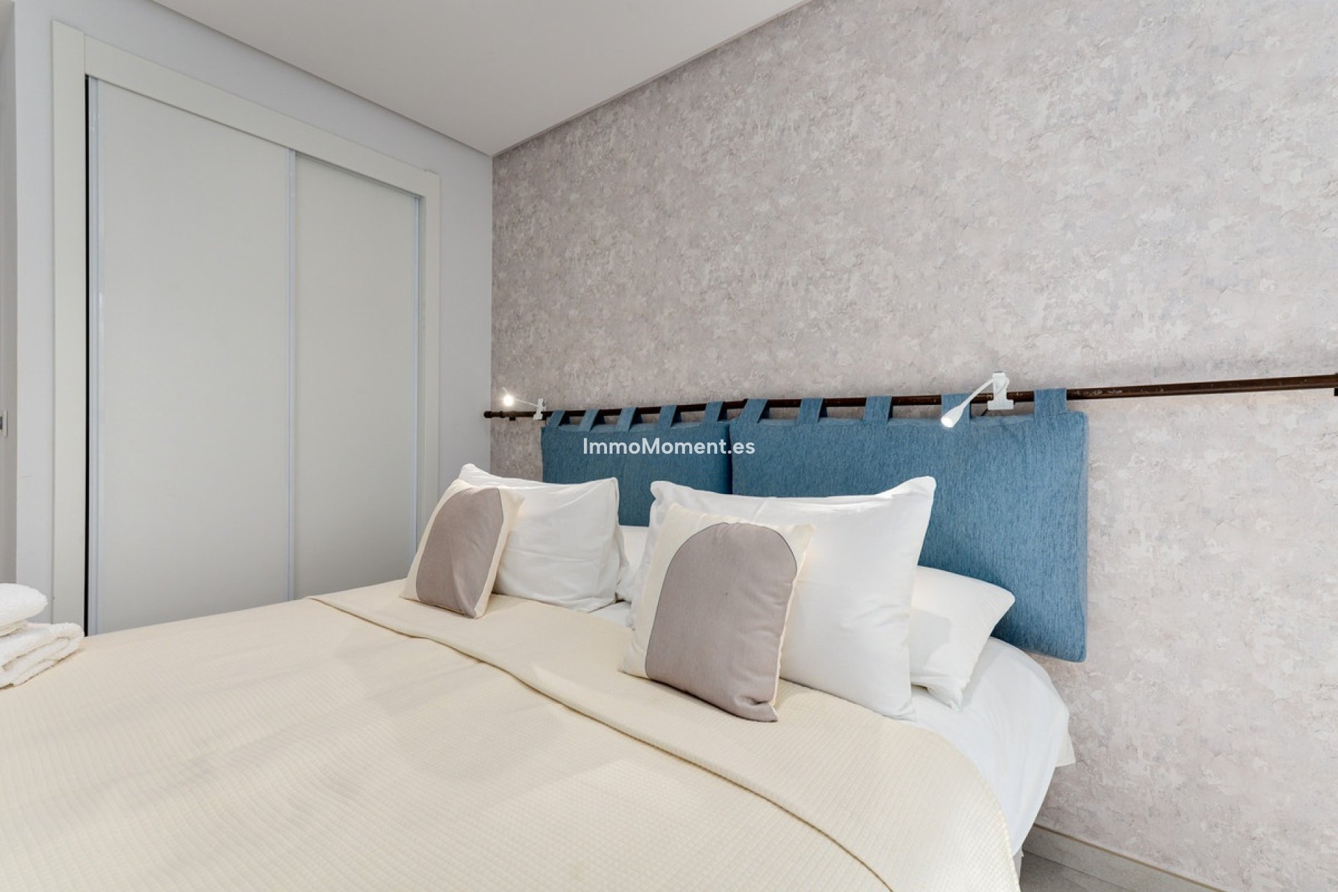 Resale - Apartment - Benahavís - Benahavís Centro