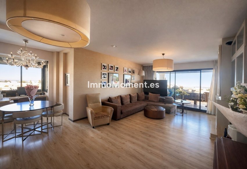 Resale - Apartment - Benahavís - Benahavís Centro