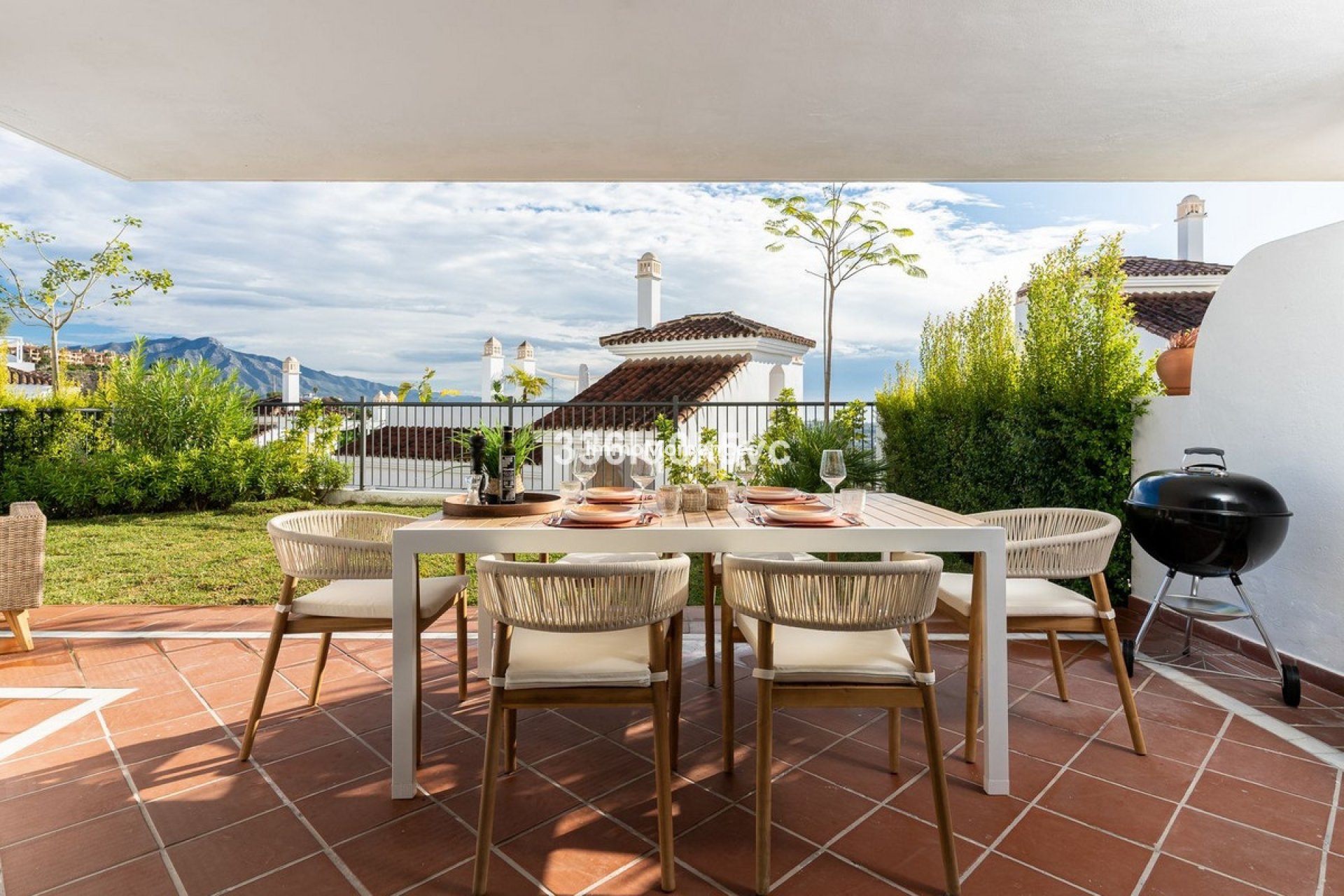 Resale - Apartment - Benahavís - Benahavís Centro