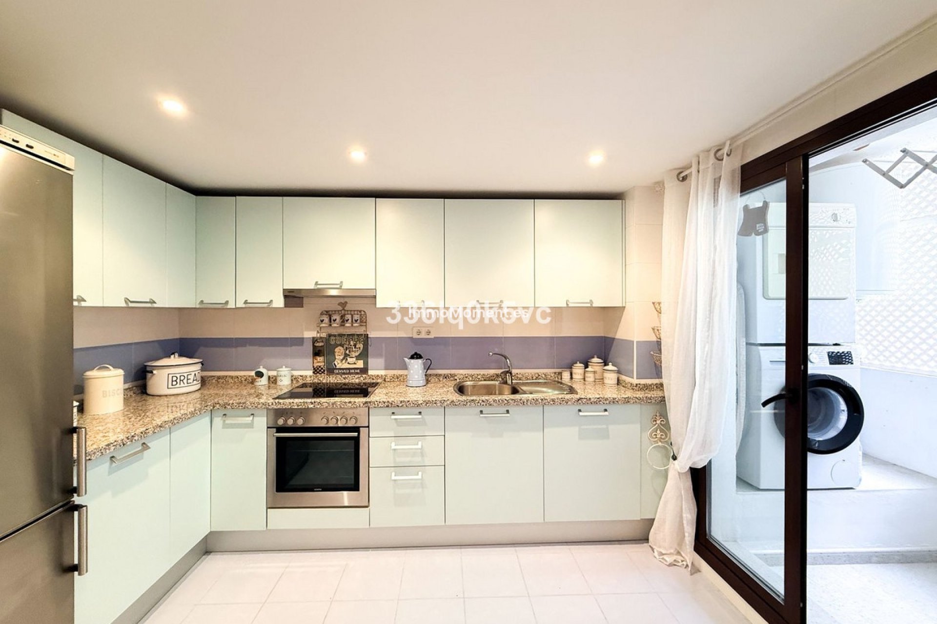 Resale - Apartment - Benahavís - Benahavís Centro