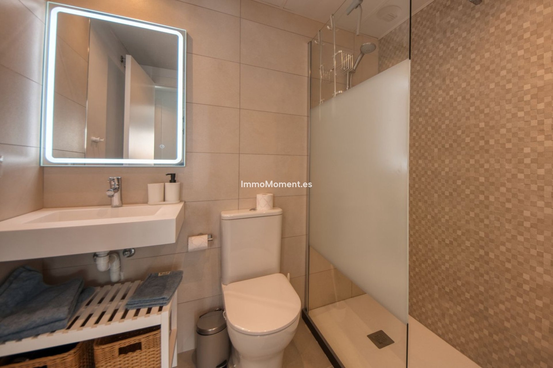 Resale - Apartment - Benahavís - Benahavís Centro