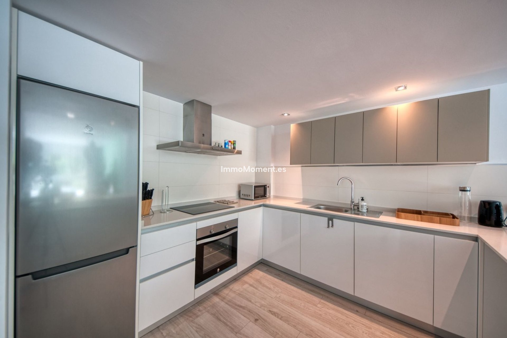 Resale - Apartment - Benahavís - Benahavís Centro