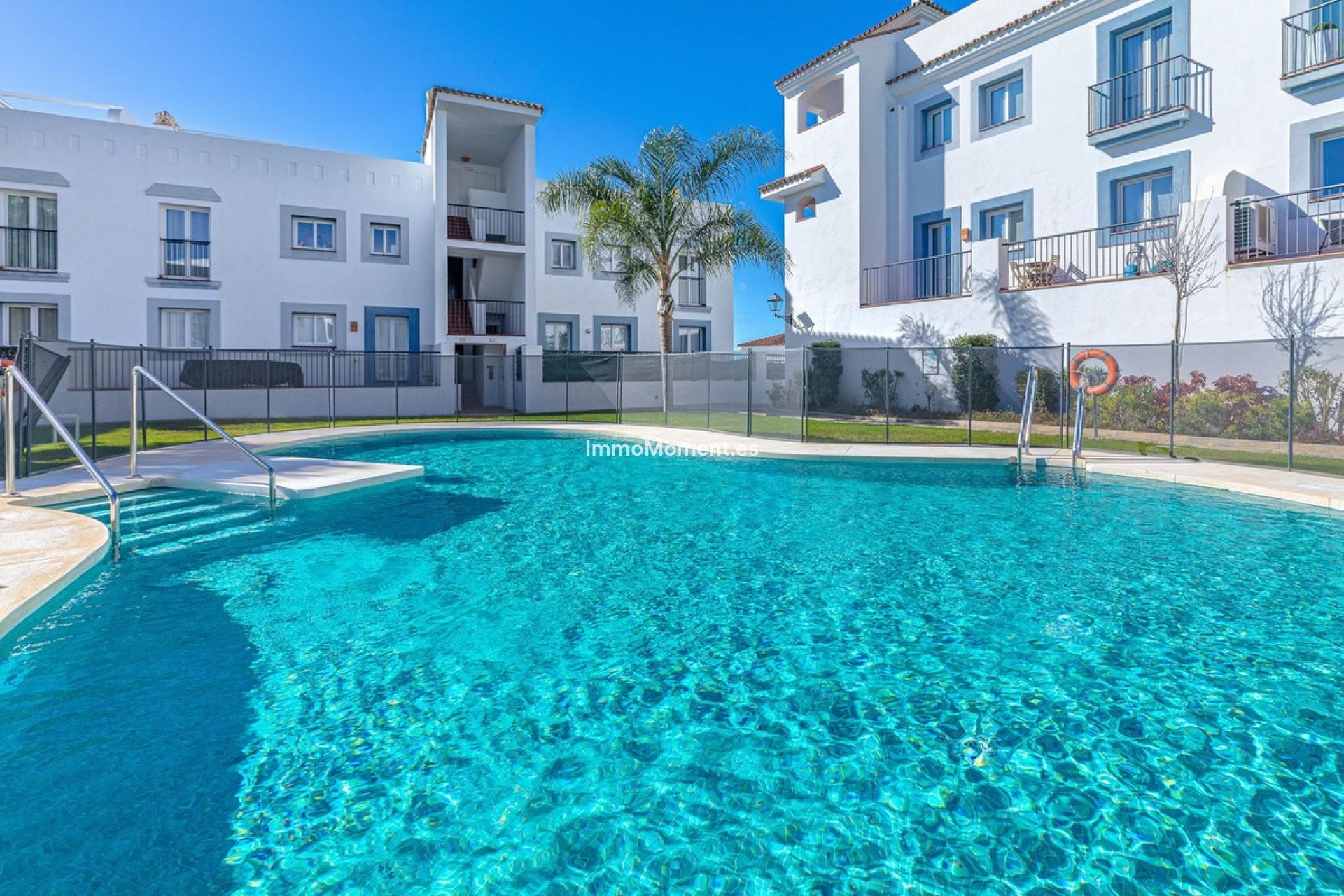 Resale - Apartment - Benahavís - Benahavís Centro