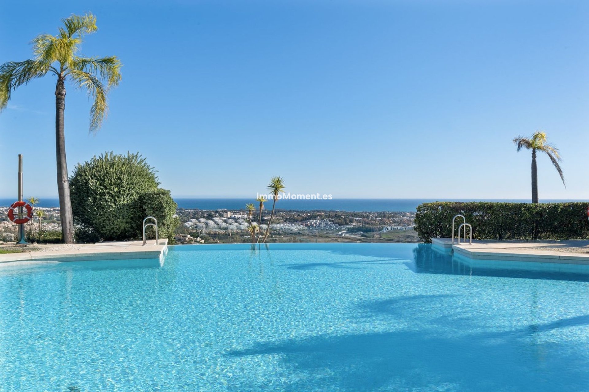 Resale - Apartment - Benahavís - Benahavís Centro