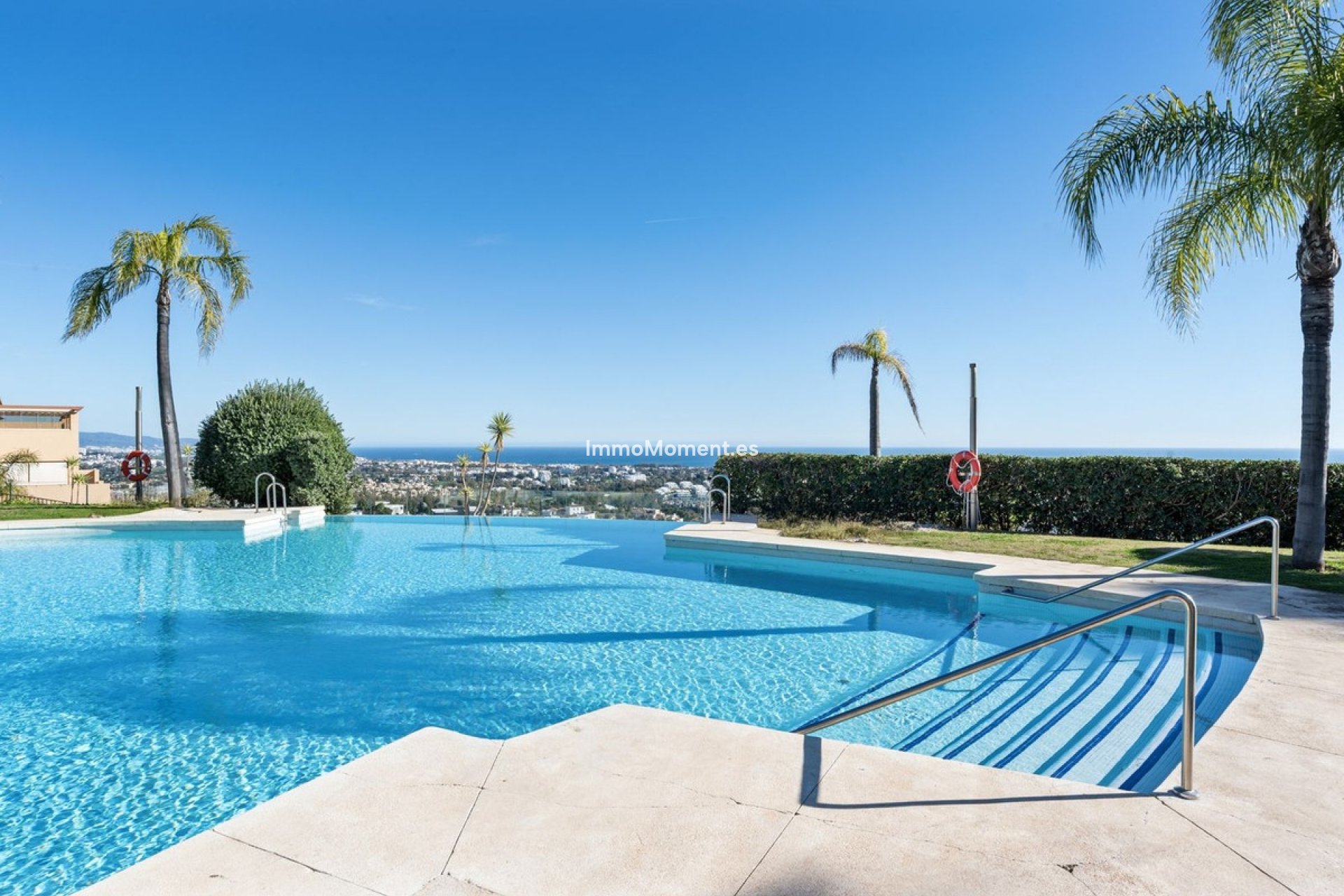 Resale - Apartment - Benahavís - Benahavís Centro